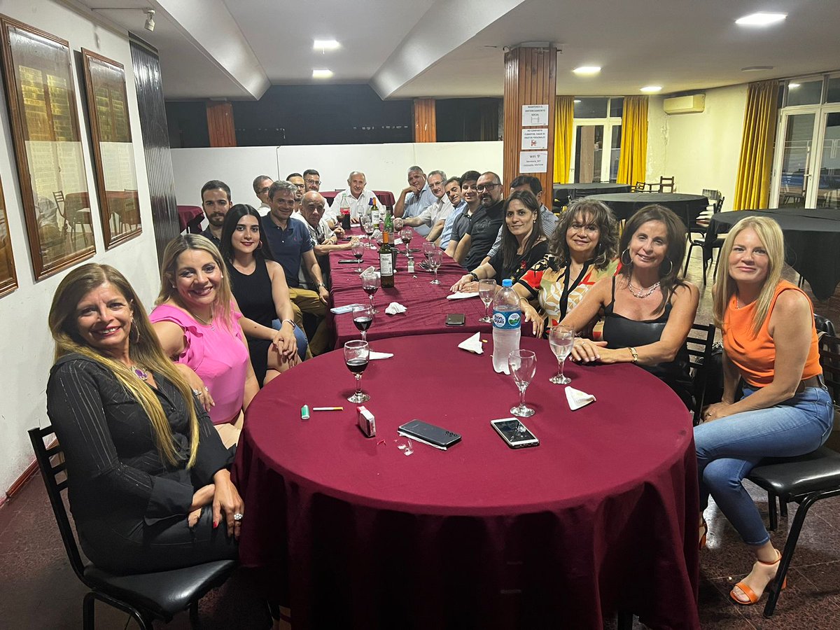 Un hermoso encuentro con Colegas comprometidos con la cosa pública.
 Vamos por MÁS