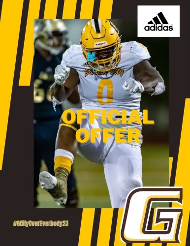 After talking with <a href="/ChenelleJones/">Chenelle Jones</a> I am grateful to have received an offer from <a href="/GCCC_FOOTBALL/">Broncbuster Football</a>!! 💛