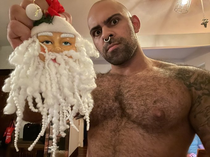 It's time to decorate, and I'm not taking any prisoners! https://t.co/epH4cF3BhC<a href="/tag/muscle"class="tags"><span>#muscle</span></a><a href="/tag/morning"class="tags"><span>#morning</span></a><a href="/tag/gay"class="tags"><span>#gay</span></a><a href="/tag/reading"class="tags"><span>#reading</span></a><a href="/tag/musclepup"class="tags"><span>#musclepup</span></a><a href="/tag/musclebear"class="tags"><span>#musclebear</span></a>