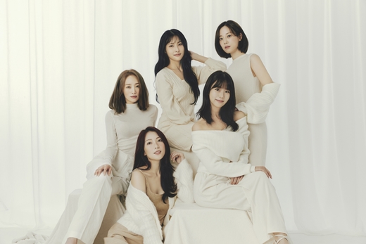 Kkorepo's tweet photo. 「#KARA」、きょう（29日）7年6か月ぶりにカムバック！ 
https://t.co/mieUxOwCFX https://t.co/KBULLUSzAQ