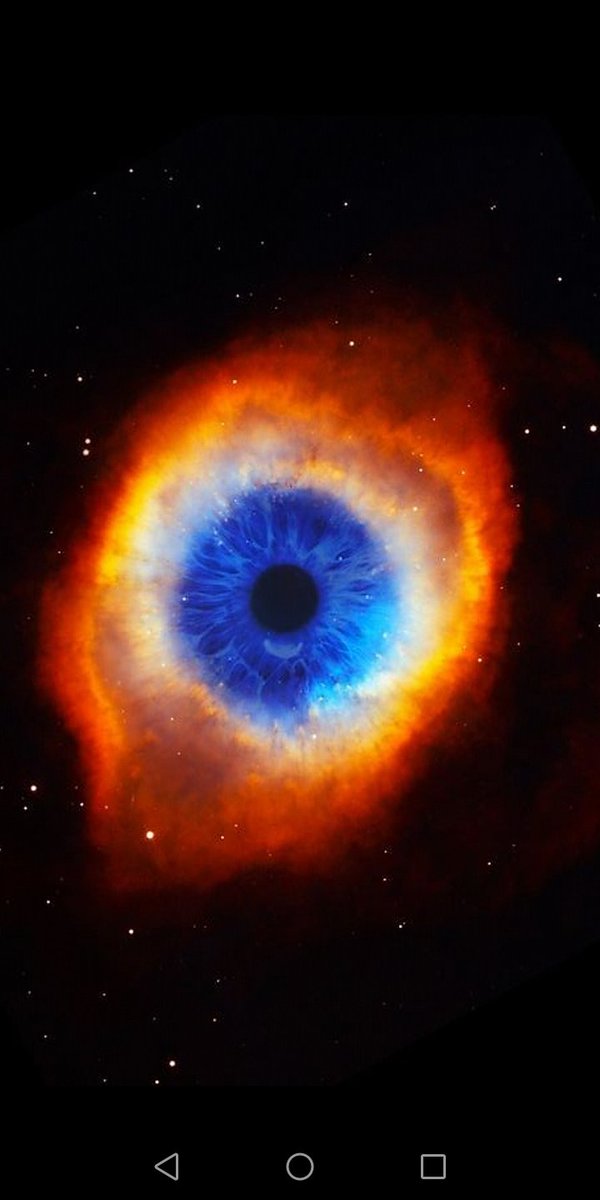 maiz_julio's tweet photo. Composition of NGC7293 Helix Nebula and human iris ,the eye of God. https://t.co/FTZwkQMJ6C