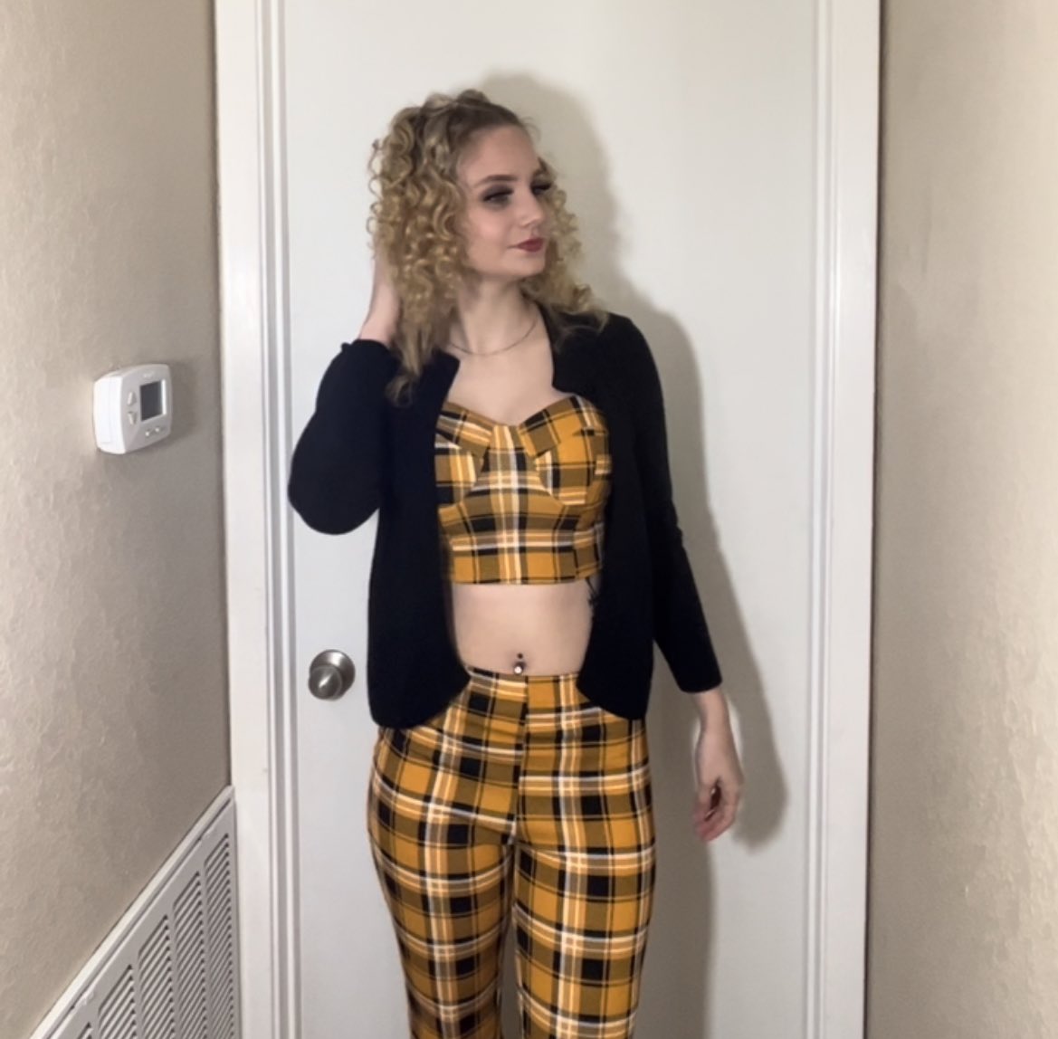 _lameassdev's tweet image. Like a 🦋, pretty to look at/hard to catch