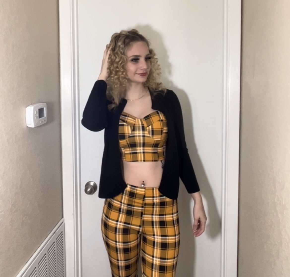 _lameassdev's tweet image. Like a 🦋, pretty to look at/hard to catch