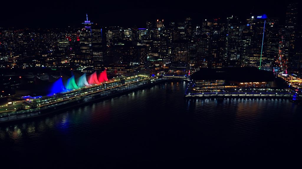 TrishJewison's tweet photo. Just wow #Vancouver 🤩 https://t.co/C5RXUK1TLg