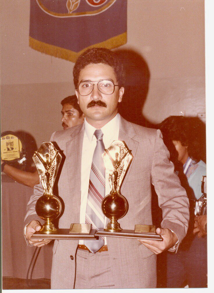 <a href="/FESAELSALVADOR/">FESA El Salvador</a> Gracias #FESA !
Muy pocos saben de mi récord aun no superado, solo en 1984 obtuve 2 #EspigasDoradas por campeonatos en 2 deportes diferentes, Autos y Karts. Orgulloso de tener 5 en total !