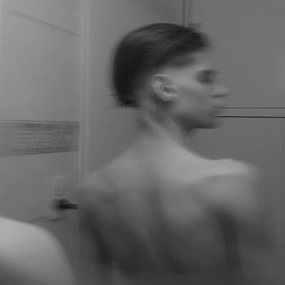 PabloGuillenlo2's tweet photo. @MaxiPicatto El argentino menos gay https://t.co/pc6gNEOv9c