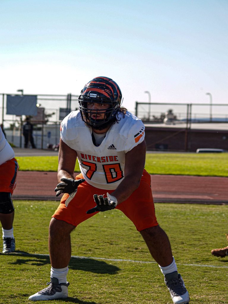 hudl.com/video/3/167886… Come check out my regular season college highlights!!