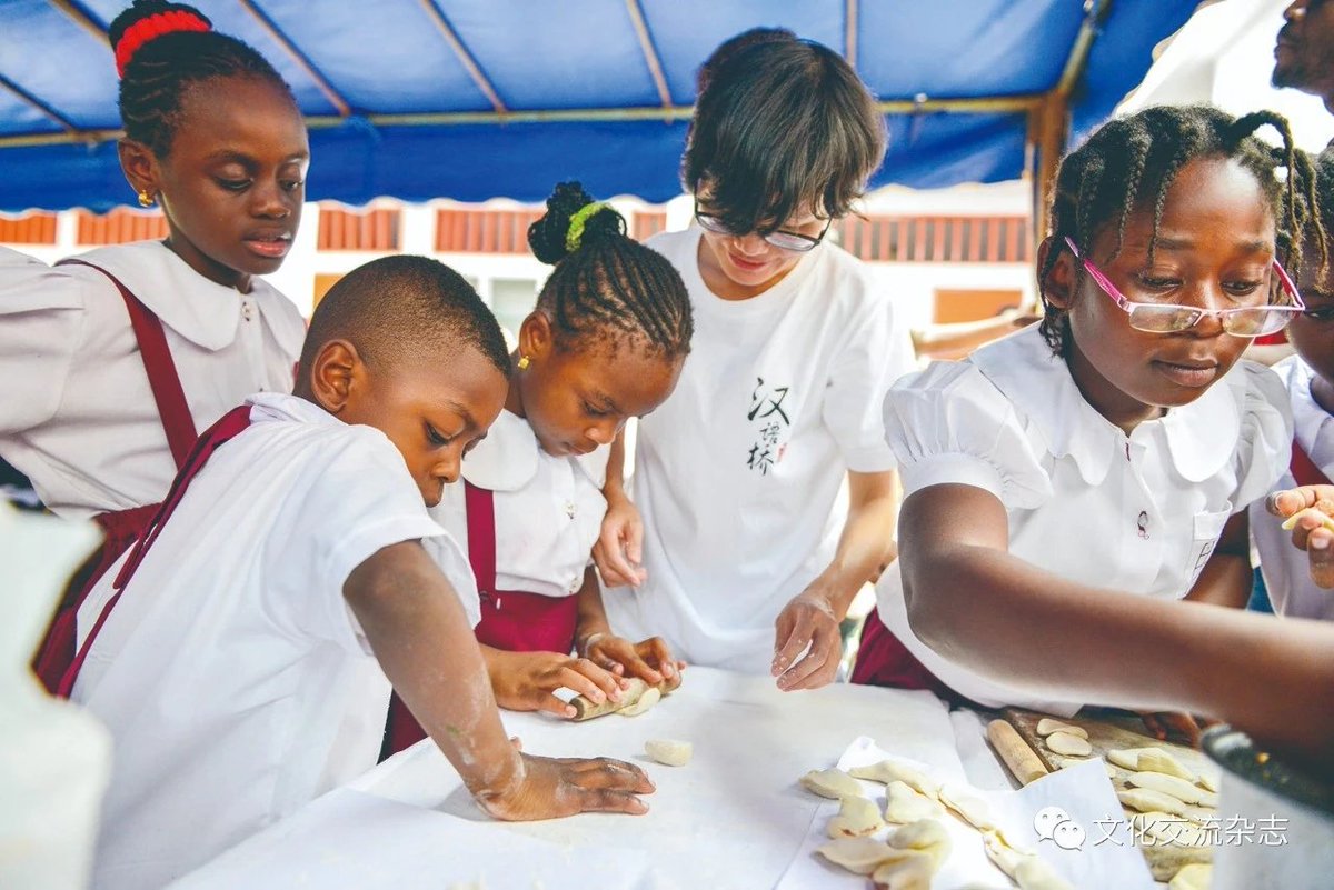 ZhejiangChinaLX's tweet photo. An African friend said, as part of the quintessential Chinese culture, the Hehe culture has been widely spread and carried forward in many parts of Africa. Zhejiang Normal University (ZJNU) brought the Hehe culture to Africa in 1996. https://t.co/OhMS3B7gNO