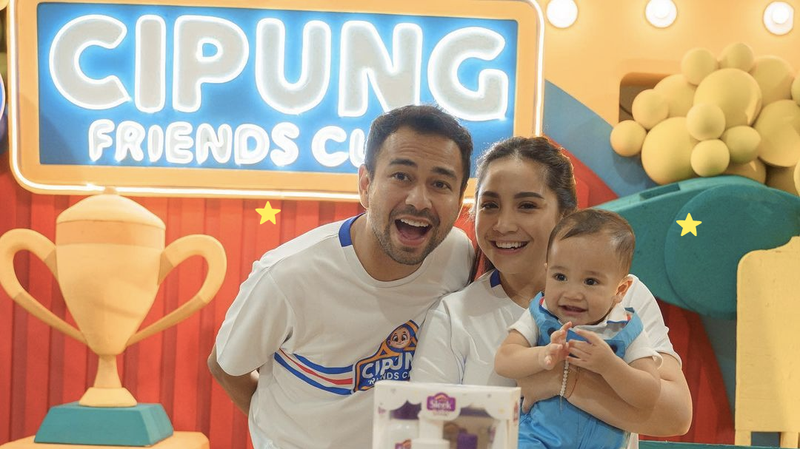 vio_let_shea's tweet photo. Selamat Ulang Tahun kepada Dedek Rayyanza Malik Ahmad yang sudah berumur 1 tahun ini. Wish You All The Best 😘
#MetUltahCipung https://t.co/O8pif45HFY