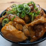 コチュジャンの辛味が最高!簡単「旨辛チーズバター丼」。