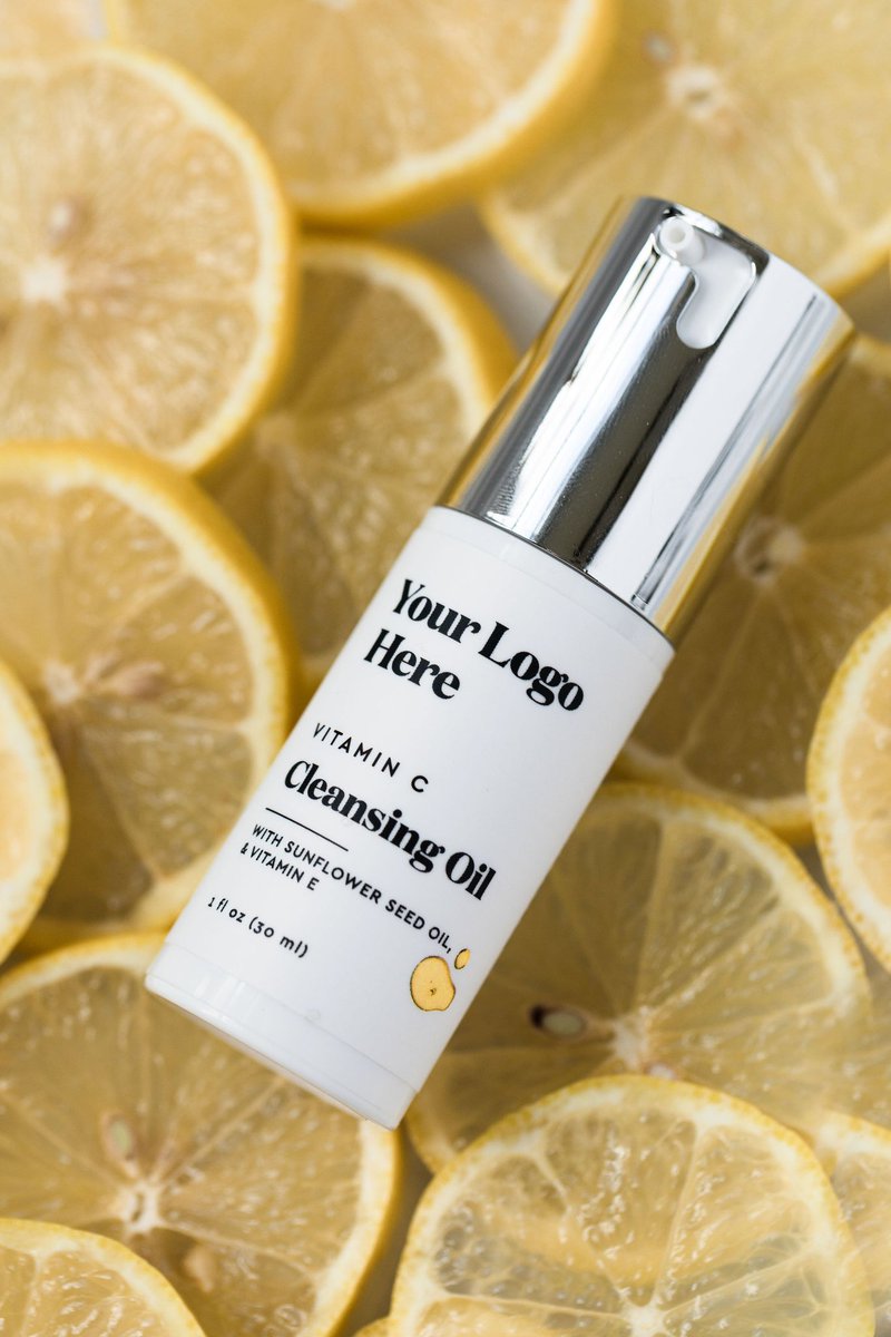onoxa's tweet photo. Winter months can dry out skin, but thankfully our *NEW* Vitamin C Cleansing Oil can help. It gently cleanses your customer’s skin without stripping it- leaving skin bright, smooth &amp; radiant.✨Plus, no greasy residue!🙌 https://t.co/e56K0AX4Is #WINTER #Skin https://t.co/IDADvkohfp