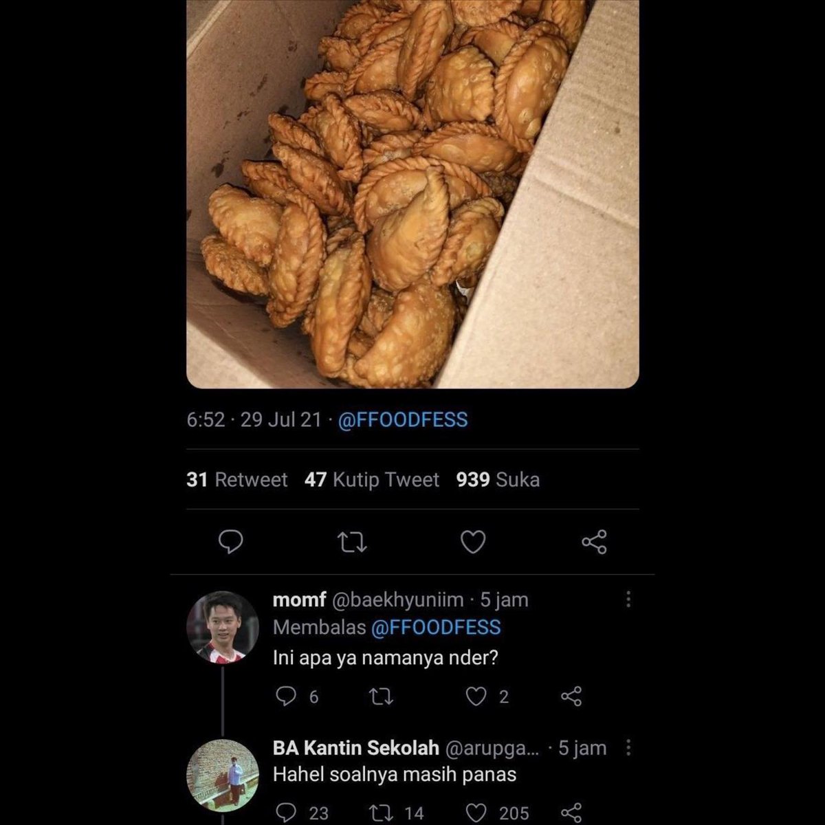 aripholic tweet media