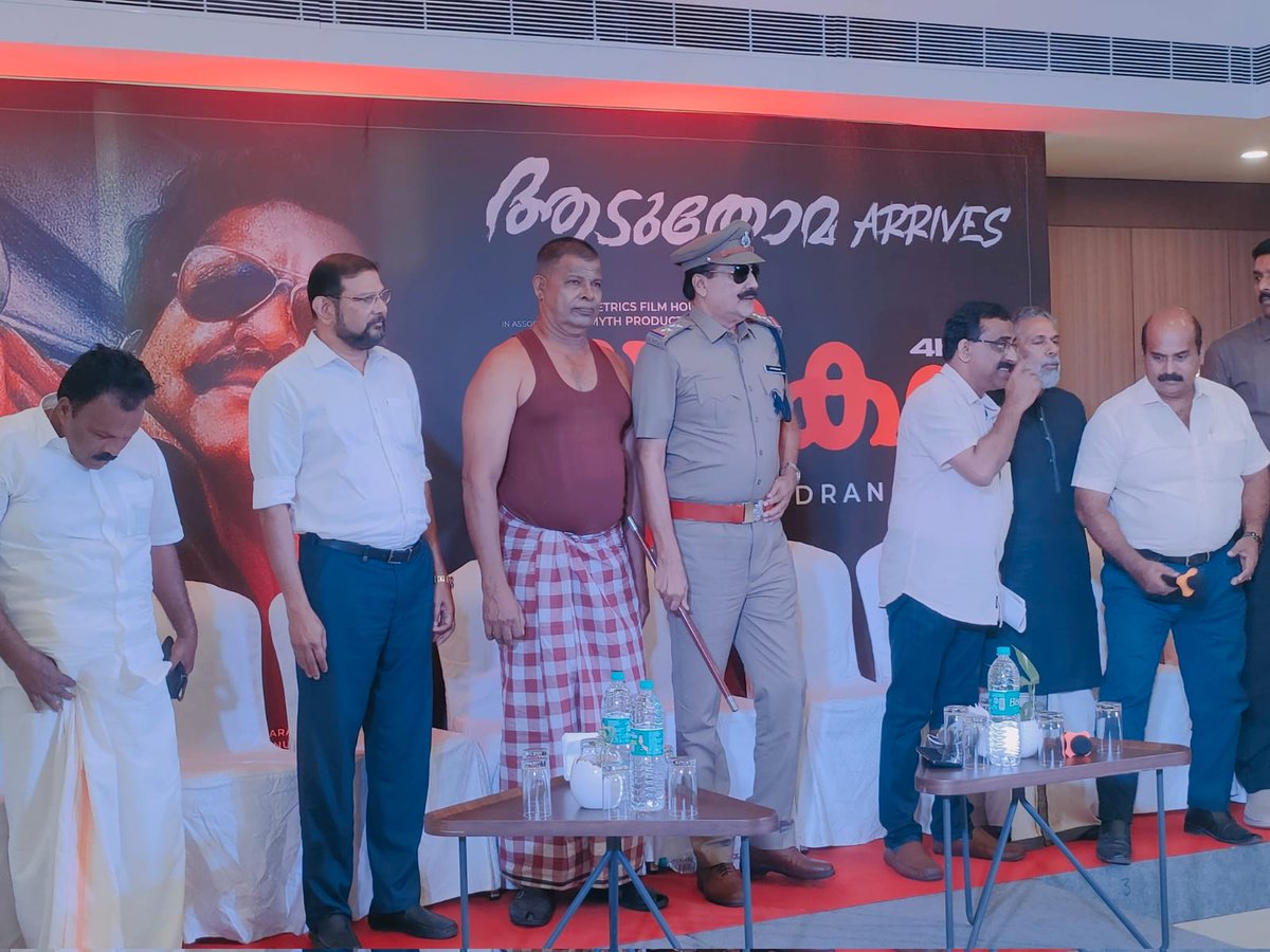 Loki48840928's tweet photo. Spadikam George &amp; Thorappan Bastin 🔥🔥

#Spadikam #Mohanlal #Bhadran https://t.co/QzTAUosHV5