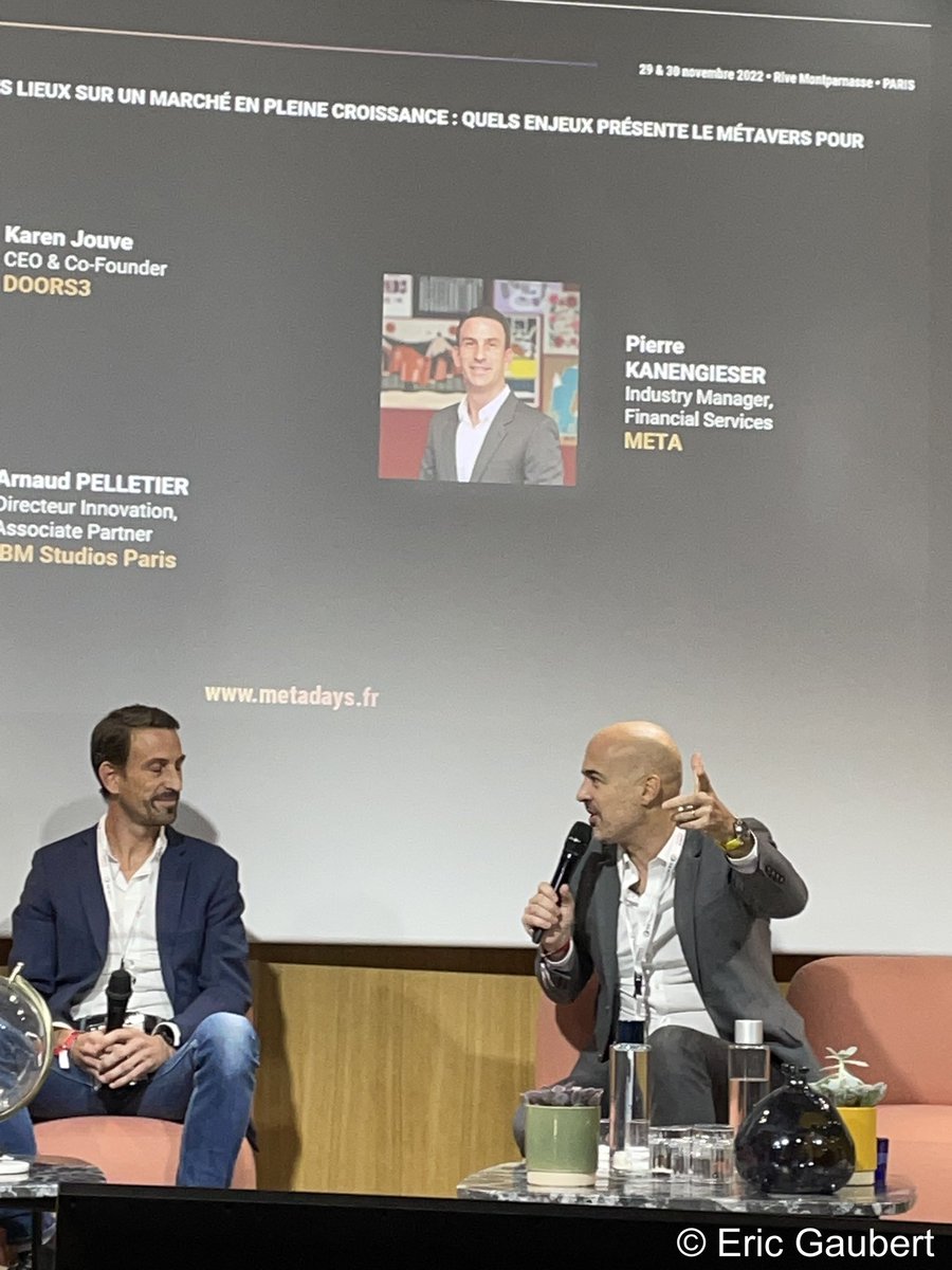 kalydeoo's tweet photo. #META22 1ère TR: état des lieux d’un marché en pleine croissance
Arnaud Pelletier IBM Studios Paris décrit le metaverse selon 3 axes : philosophique, expérientiel et technologique
@IBM_France @Doors3_io @MetaFrance @nincoroby @jblefevre60
@CongresMETADAYS #META22 #METADAYS https://t.co/hH03LQO05X