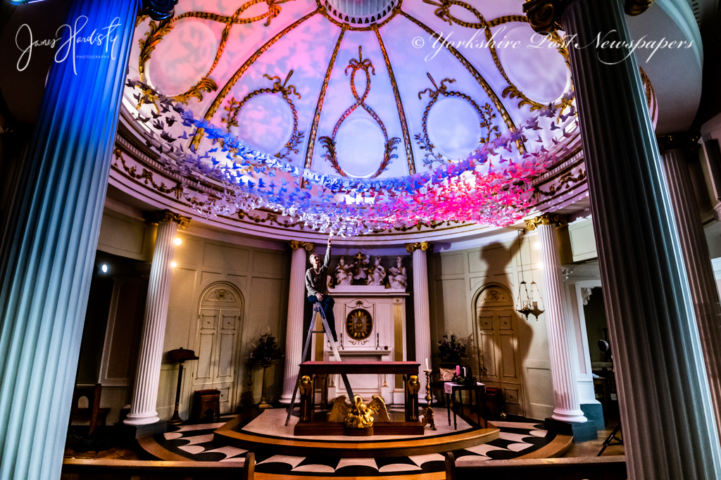 #Artist Ails McGee puts the finishing touches to 'Peace on Earth' #art installation made of hundreds of #origami #doves on display under the ornate domed roof of the 18th-century chapel in the <a href="/barconventyork/">The Bar Convent</a> #York <a href="/yorkshirepost/">The Yorkshire Post</a> <a href="/MarisaCashill/">Marisa Cashill</a> <a href="/BenJonesPicEd/">𝕋𝕙𝕖 ℙ𝕚𝕔𝕥𝕦𝕣𝕖 𝔼𝕕𝕚𝕥𝕠𝕣</a> @jonmillsphoto #Art