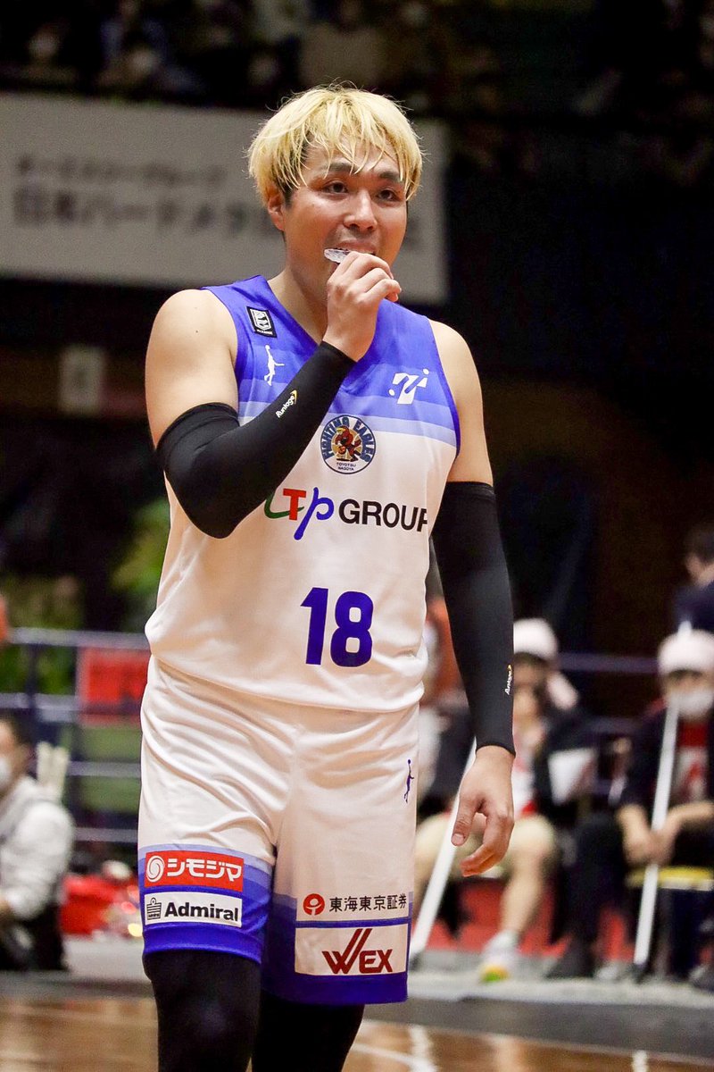 kitako46148138's tweet photo. 今、🦅公式さんが求めている写真を三遠戦から漁ってきた📷🦷
これからは遠慮なく載せて良いのかマウスピース写真(❀ฺ´艸`)。*ふふ
#FE名古屋
#BOOSTECTOR
#相馬卓弥 https://t.co/F3MQJ9ifo2