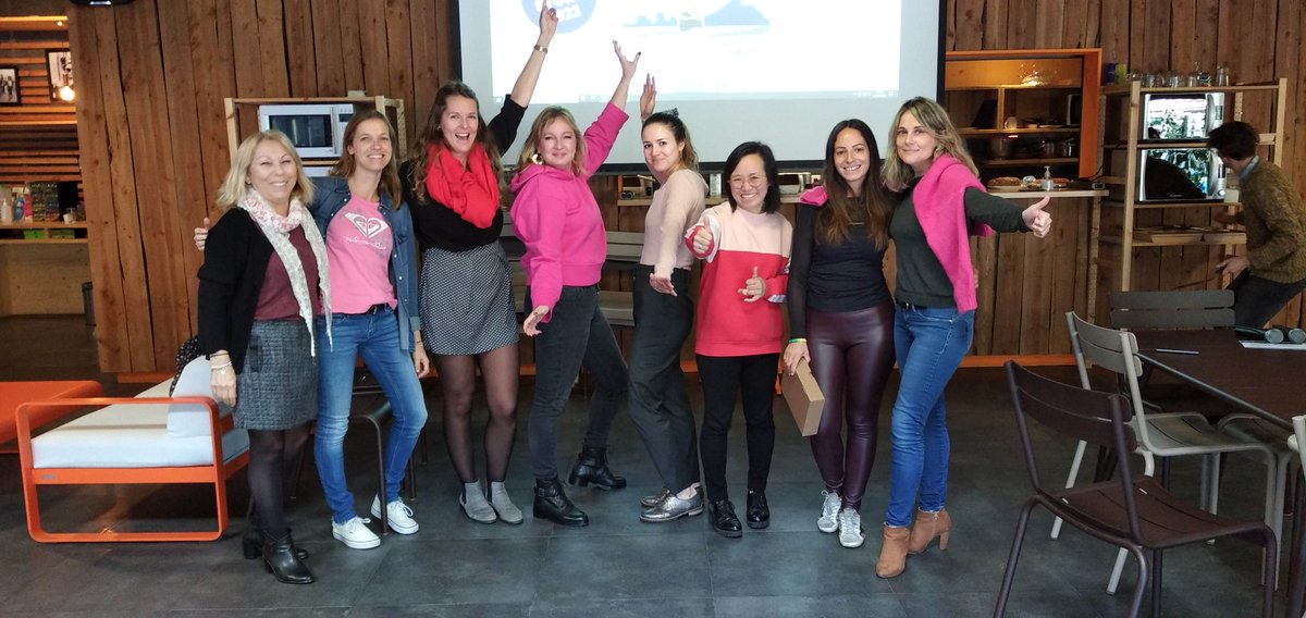 Virtual_Expo's tweet photo. At @Virtual_Expo, we don't do anything like everyone else!

Last week, at our headquarters, pink ribbons 🎀 and moustaches 👨 got combined in perfect harmony in support of both the cause of #PINKOCTOBER and the charity #MOVEMBER.

https://t.co/60vt50sRQ3
https://t.co/GaJZZALjjk https://t.co/jSlutYQXC0