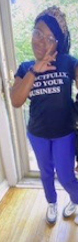 kcpolice's tweet photo. 🚨Missing Runaway Juvenile🚨

Naombri Leverette b/f 12 years old, 4’05, 110 lbs was last seen on 11/28 at 9pm in the 1100 block of E 65th St wearing a beige tank top and black leggings with unknown shoes and her hair is up in a bun.  If located, please call 911. https://t.co/S5NjqJSWjn