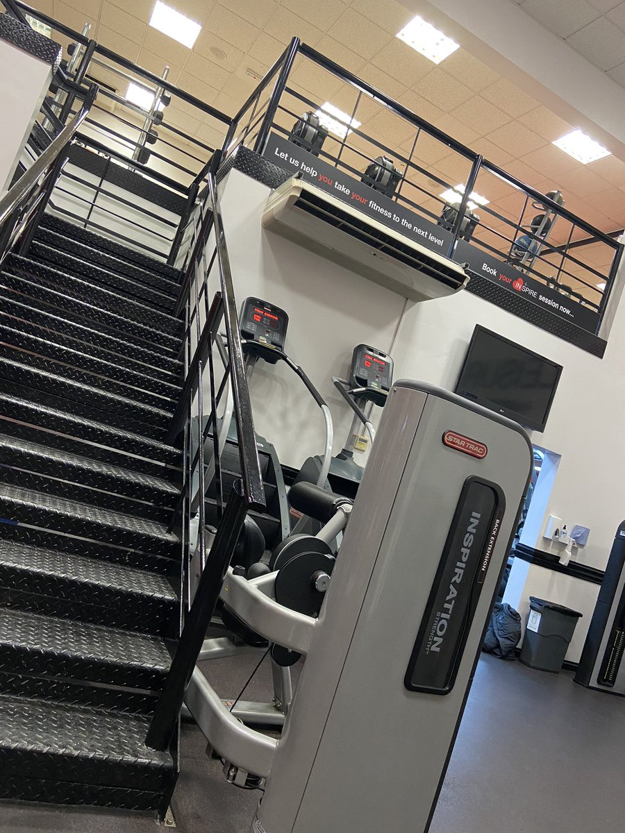 ELITEPathwayLT's tweet photo. 🏋🏻 | Strength &amp; Conditioning

Early start for our @LaurusCheadleHu, #ELITEPathway students. A big thank you to @lifeleisureUK Cheadle for supporting our programme. 

#LevellingThePlayingField https://t.co/OxLcJ90WgA