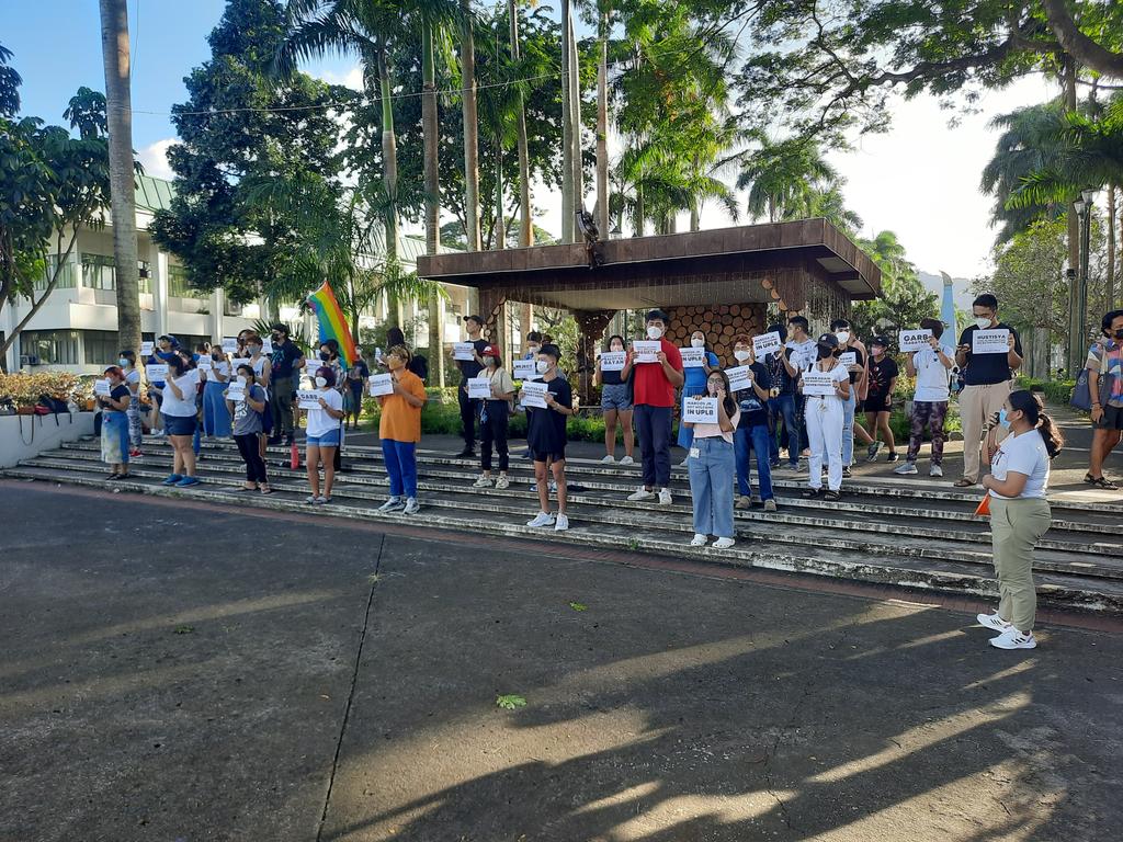 uplbperspective's tweet photo. NOW: UPLB students, organizations, and institutions conduct mobilization after President Ferdinand "Bongbong" Marcos Jr. visited the International Rice Research Institute (IRRI) this afternoon.

#MarcosNotWelcomeInUPLB https://t.co/FSf4BSsmPP