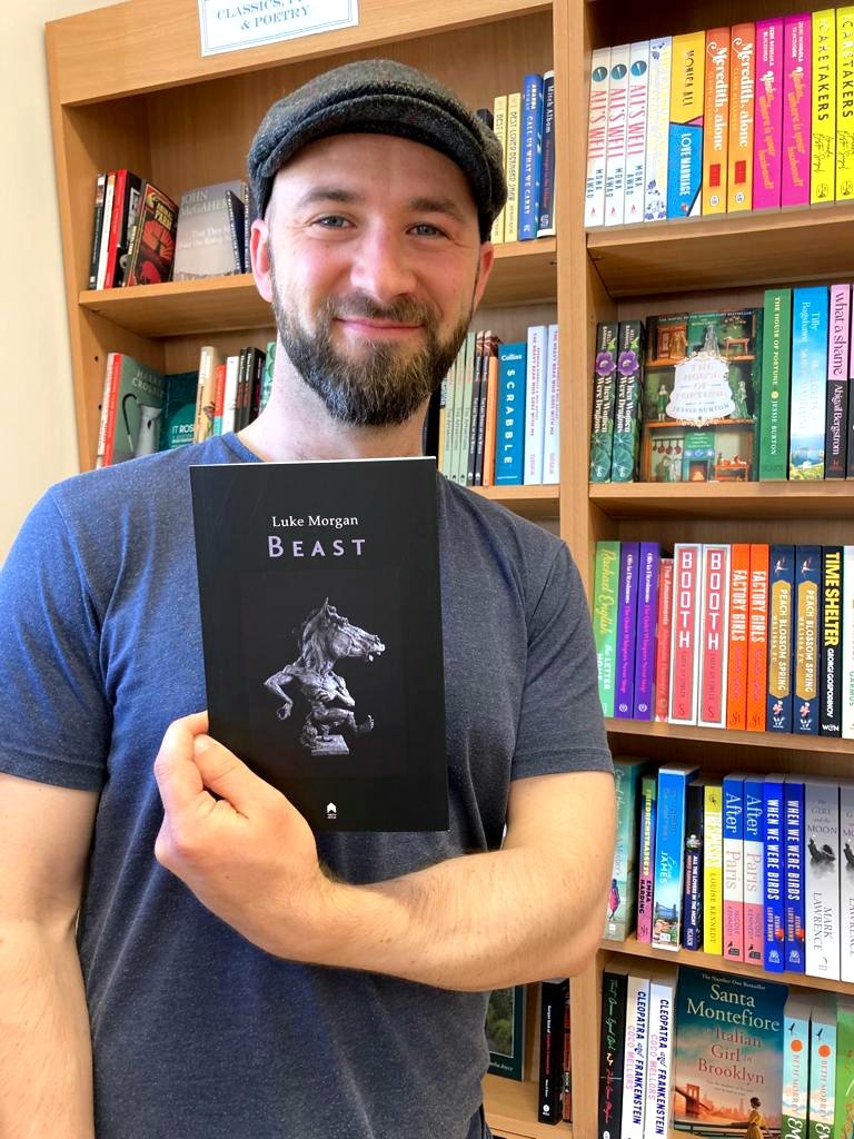 LukeMorganPoet's tweet photo. A massive thank you to everyone who has read, helped or shone a light on me this year. Releasing a new book is daunting, but I feel warm to be part of such a supportive literary community here in Ireland and abroad ❤✒📚🐴

@poetryireland @ArlenHouse https://t.co/tp4EEeRVDZ