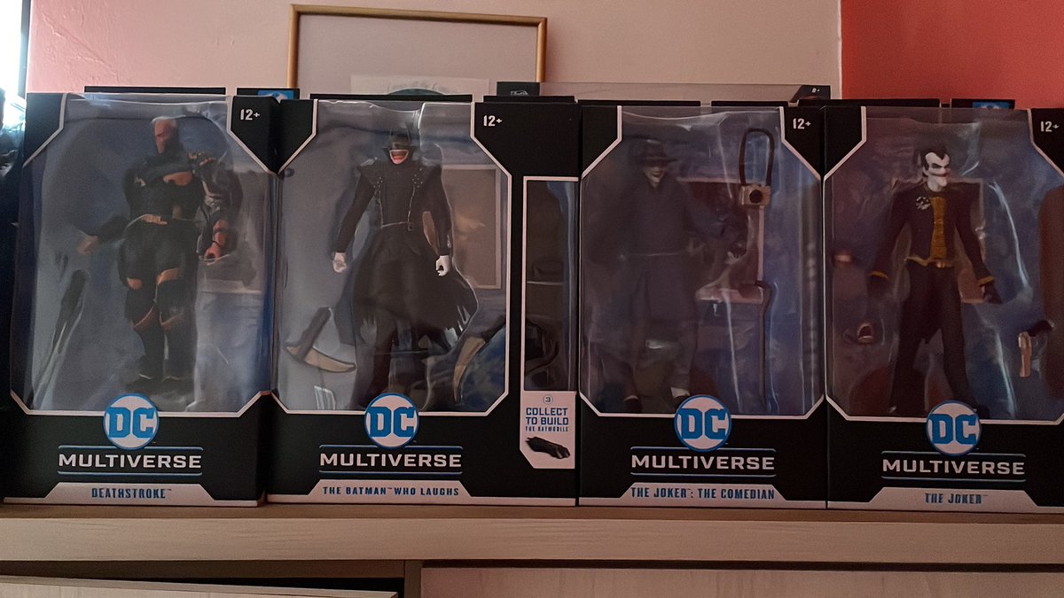 BrandonLukeVal's tweet image. I have a thing for villains #Joker #Deathstroke #DC