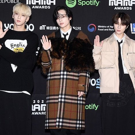 💭 tweet media