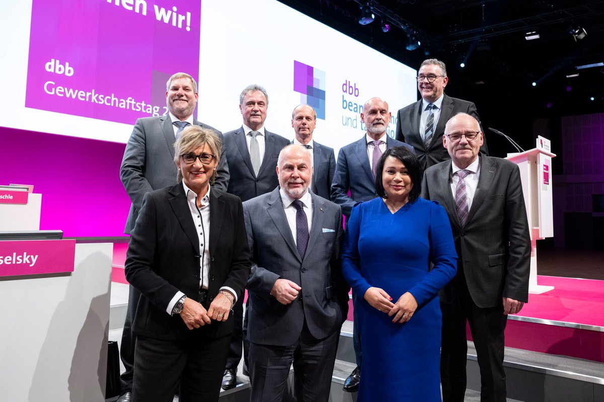 Wir freuen uns auf die kommende Amtszeit mit unserer neuen Bundesleitung. Herzlichen Glückwunsch! 🎉💐
#dbbgwt22
Foto: Marco Urban