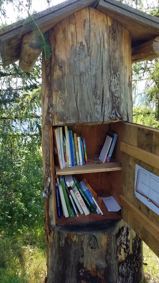 AuLuCaRo's tweet photo. Se non leggi resti #SenzaConoscere tantissime vite, cose, bellezze.

buongiorno 📚
📷 https://t.co/8YWX37aigj