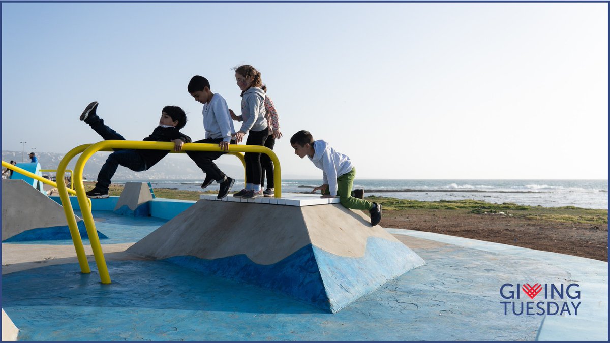 💭What is your childhood memory of play?

In contexts of displacement #play opportunities are scarce. We are working to promote the right to play in vulnerable contexts of #displacement through co-design.
 
🫶This  #GivingTuesday support our work🔗bit.ly/3imSctW