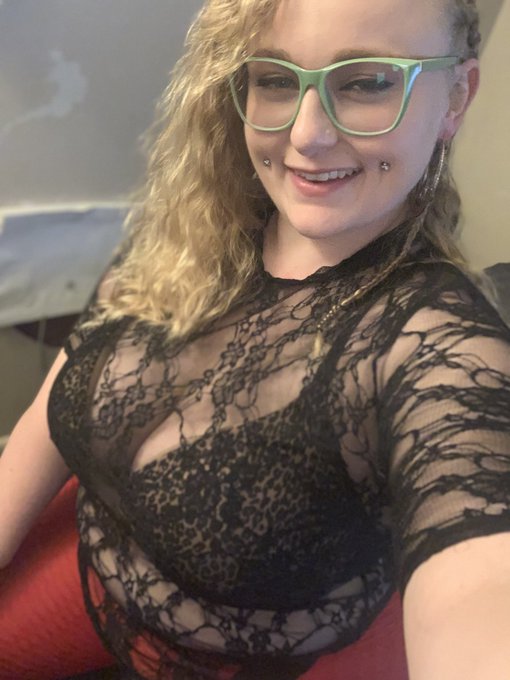 My 🔥 💍 #baddiesonly https://t.co/ej9tpQhoww<a href="/tag/baddiesonly"class="tags">#baddiesonly</a>