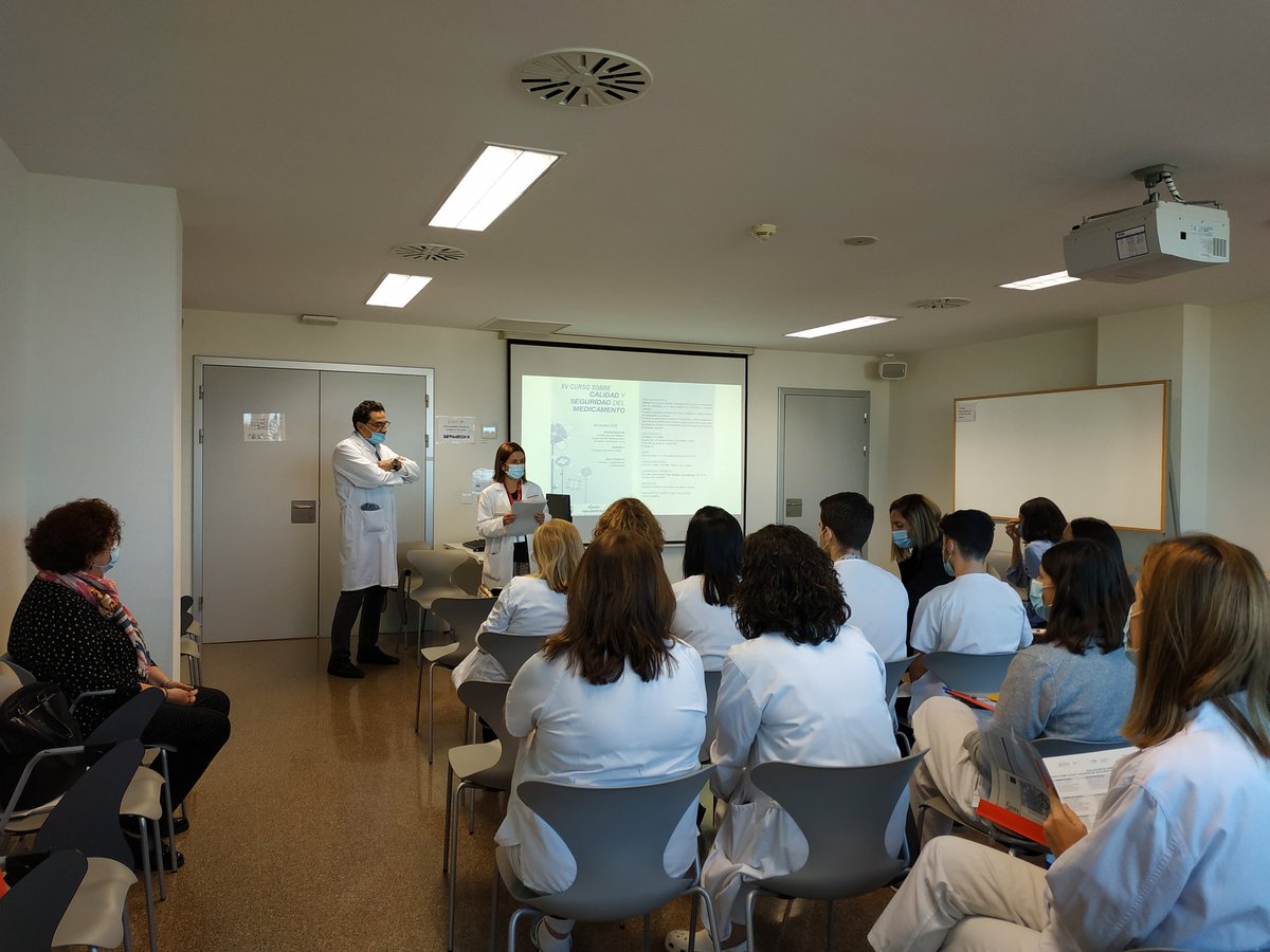 EdoMarsol's tweet photo. Inaguramos el XV Curso de Calidad y Seguridad del Medicamento en el @HospitalLaFe con @joseluis_pa y @MJOMEGIA y @font_isabel. Juntos por una utilización de medicamentos excelente 💪🏻 #CASEME #noviembremesdelacalidad https://t.co/vTk36Z8pBf