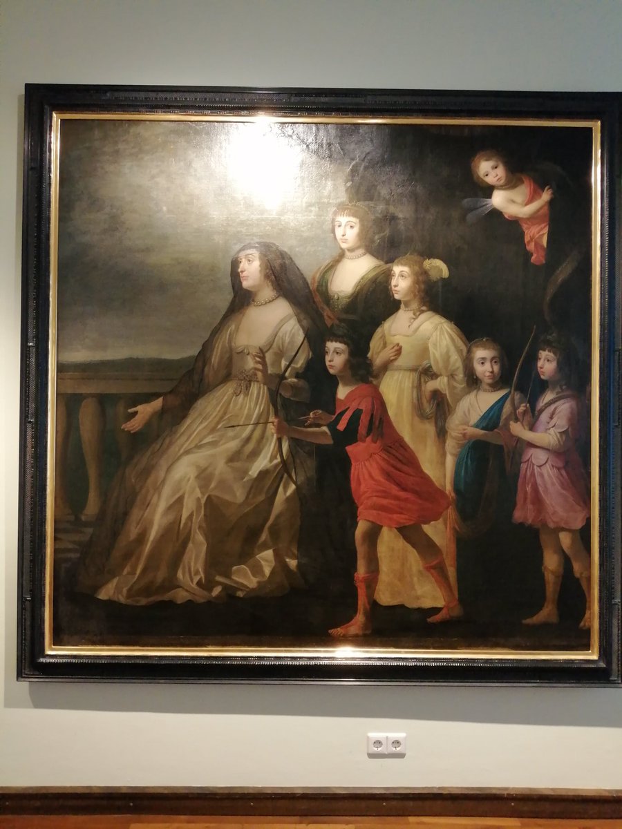 DianaTri85's tweet photo. Portraits of Elizabeth Stuart & her husband Frederick V. (King & Queen of Bohemia) & their children - permanent exhibition at Kurpfälzisches Museum in Heidelberg. #HouseofWittelsbach #houseofstuart https://t.co/OgYFIiEnVZ