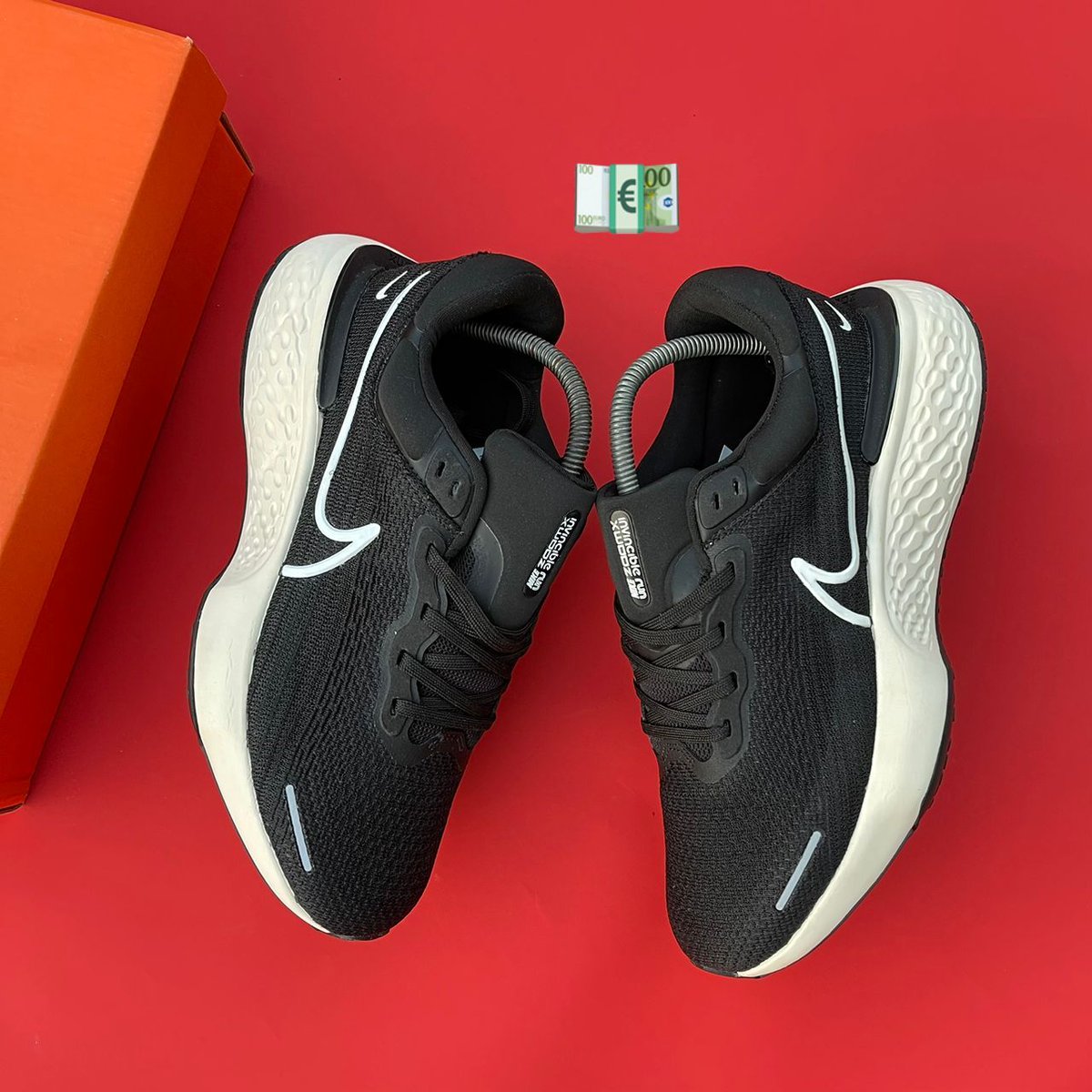 sanni_ot's tweet photo. All available and ready for delivery!!!

Frame 1: size 40-45 #38,000
Frame 2: size 38-45 #30,000
Frame 3: size 40-45 #30,000
Order via:
WhatsApp: https://t.co/MllrF5fCI0
Or
Send a dm https://t.co/Y4fMHYWNgU