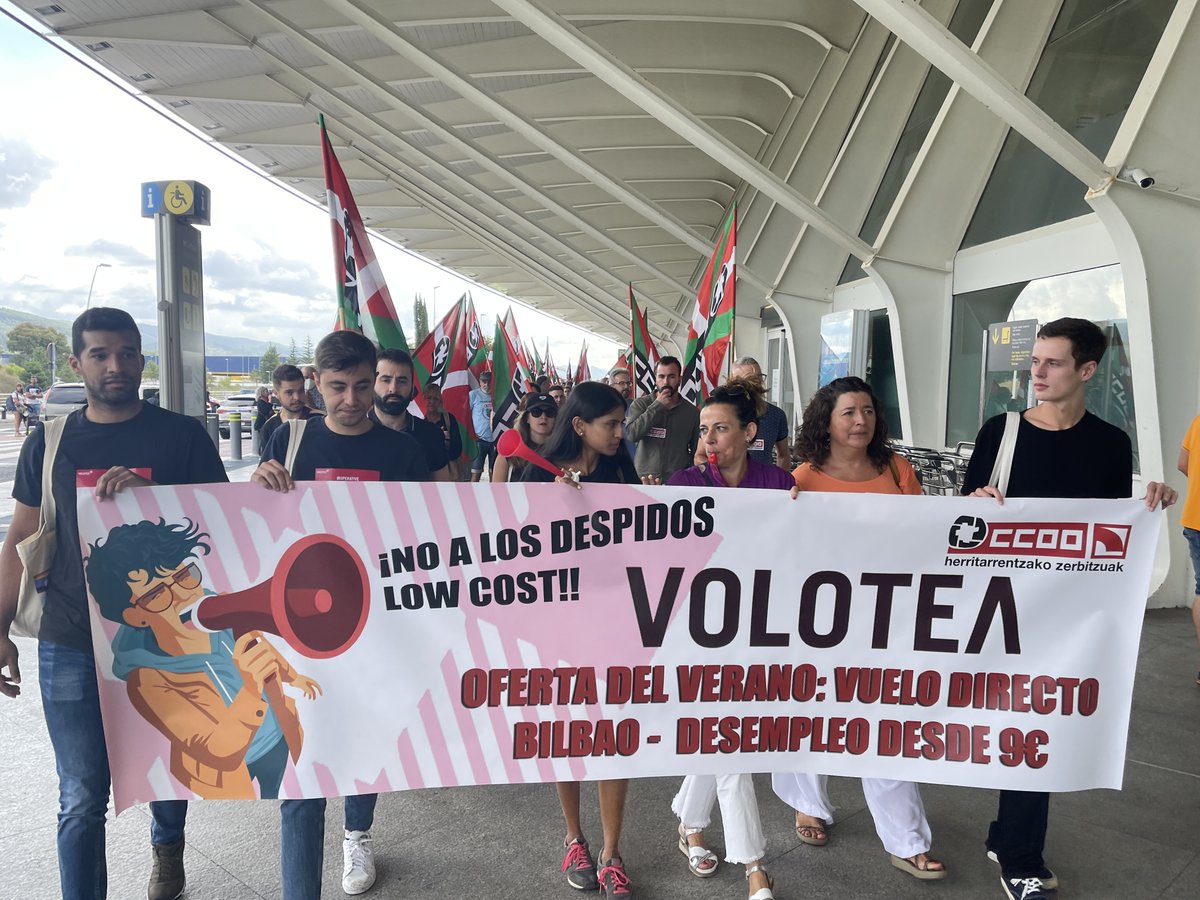 CCOOeuskadi's tweet photo. Readmitidos los y las trabajadoras despedidas en @VoloteaEnLucha  por organizar Elecciones Sindicales

Movilización y acción sindical dan sus frutos‼️

📄https://t.co/7Q77NTwwdj https://t.co/CdQlxqWvkL