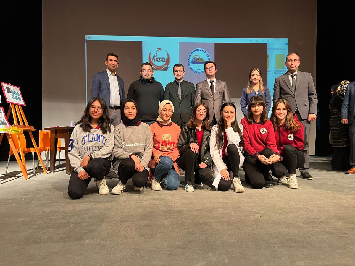KayaliLisesi42's tweet photo. Haydi Konuş Bakalım Münazara Yarışmasından Öğrencilerimiz. Emeği geçen öğretmen ve öğrencilerimize teşekkür ederiz 💐 https://t.co/CS7kiuQhhM