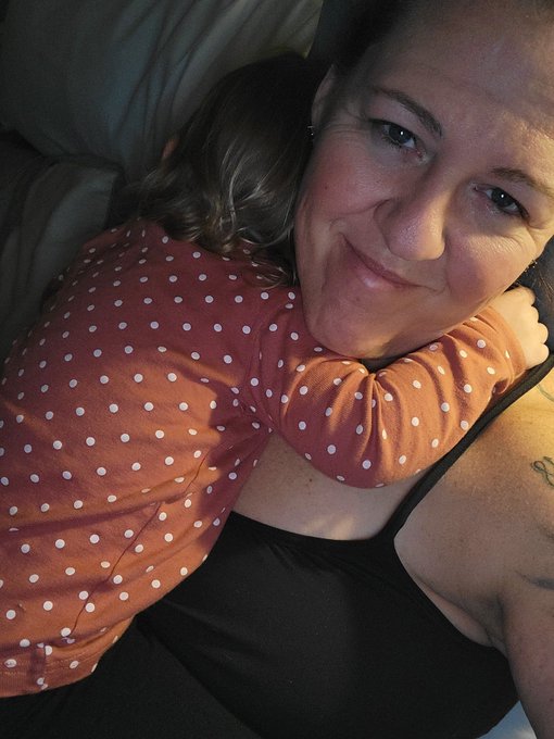Next best thing to the title "MOM" is the title "GRANDMA'. Grandmas girl 💞 https://t.co/ZqgxYAeNjW<a href="/tag/weightloss"class="tags"><span>#weightloss</span></a><a href="/tag/weightlosstransformation"class="tags"><span>#weightlosstransformation</span></a><a href="/tag/gastricsleeve"class="tags"><span>#gastricsleeve</span></a>
