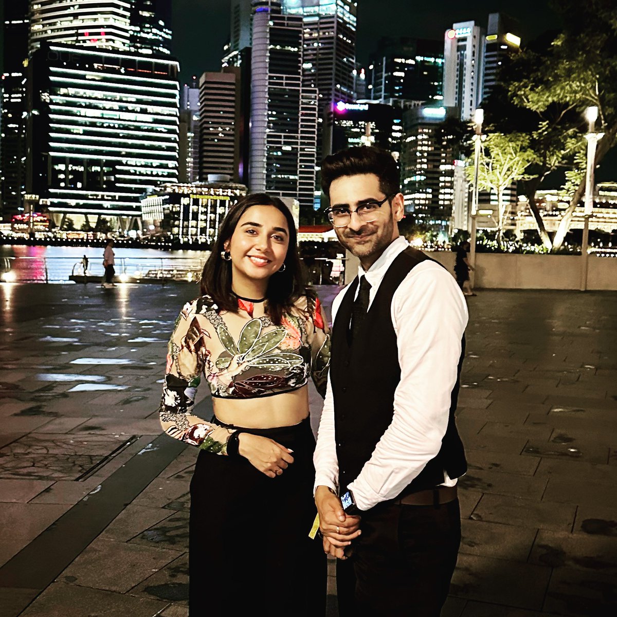IKanSolo's tweet photo. You have no idea how fast my heart was racing when I saw @iamMostlySane .. ❤️💕 Lol, she just said HI to me and I died 🥰🥹

#singapore #YTFF #YTFF10 #ytff https://t.co/XsrrWesQ6l