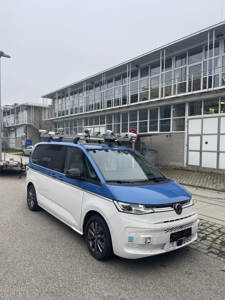 Say hi to EDGAR 👋🏻, our new autonomous testing vehicle <a href="/TU_Muenchen/">TU München</a>. Equipped with latest state of the art sensors and computation hardware we are ready for some exciting new research topics 🚀
