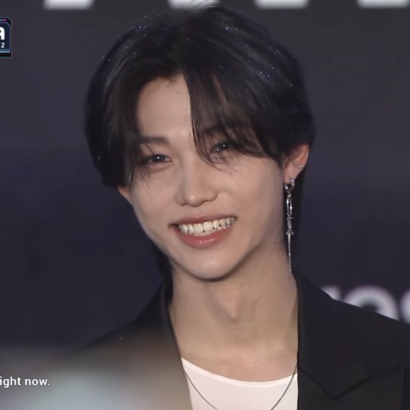 lixiedan's tweet photo. Los brillitos en el pelo de Felix🤧
#Felix #MAMA2022 #StrayKids https://t.co/wRU4a8WKAf