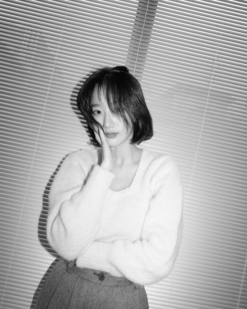 everydaynaeun's tweet photo. #NAEUN #나은 #이나은 https://t.co/aU2TiGwe6G