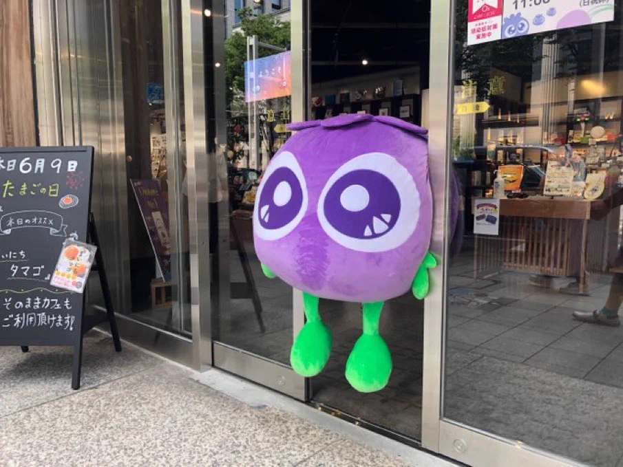 わー！挟まってるwwwブルーベリーアイのキャラが負傷中！！