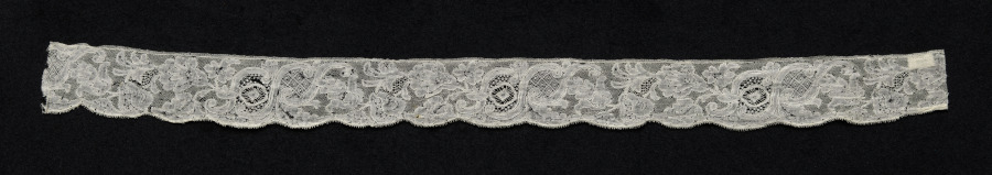 ClevelandArtBot's tweet photo. Bobbin Lace Edging; lace, bobbin: linen, 18th century | 1936.305 https://t.co/e2yj1mEEur