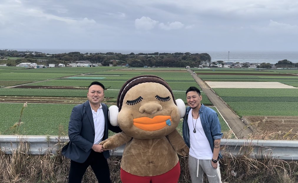 kr_report_Fyoko's tweet photo. 三浦の非公式キャラクターブープくんです!!
TikTok貼っておきます😌👍
https://t.co/q5gmBgMcrg
カリフォルニア生まれ、
三浦育ちの9歳男の子だとか😆👍
#キスライ #三浦 #FMヨコハマ https://t.co/qYVnSRQZSs