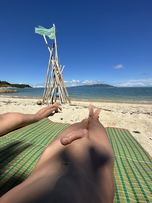 #nude #nudebeach #naked #couple #hungryfox #pornhub https://t.co/avQDJK2lkD<a href="/tag/nude"class="tags">#nude</a><a href="/tag/nudebeach"class="tags">#nudebeach</a><a href="/tag/naked"class="tags">#naked</a><a href="/tag/couple"class="tags">#couple</a><a href="/tag/hungryfox"class="tags">#hungryfox</a><a href="/tag/pornhub"class="tags">#pornhub</a>