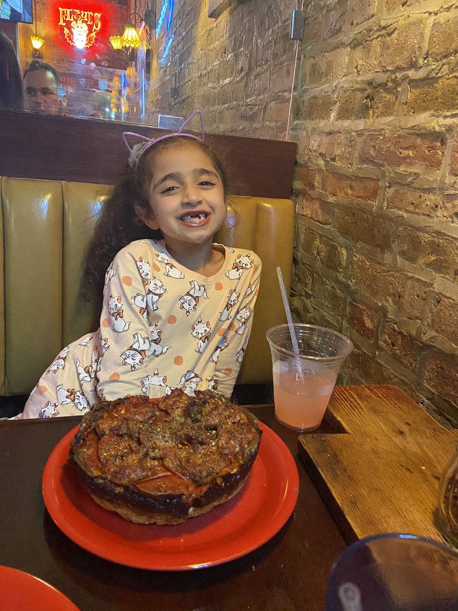 HamidehAli2's tweet photo. Many first times for me today! My first time in Chicago, my first time in RSNA, my first talk in such an amazing conference and my first deep dish Pizza!  Thanks @maryellenkoran and @VUMCradiology for giving me this opportunity   #RSNA22 https://t.co/mvDdha3AVI