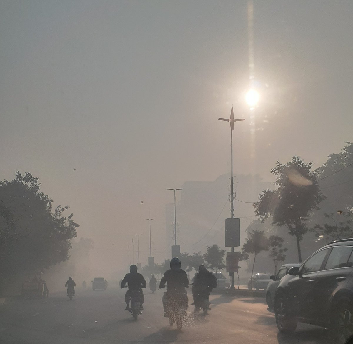 Fahad Tanveer (@m_fahadtanveer) on Twitter photo #breathtaking visuals of #lahore #today.😱☣💨 This is what #toxicair looks like. This needs your urgent attention <a href="/MayorOfLahore/">Col. Mubashir Javed</a> <a href="/CS_Punjab/">Chief Secretary Punjab</a> <a href="/DCLahore/">Deputy Commissioner Lahore</a> <a href="/Shafqat_Mahmood/">Shafqat Mahmood</a> <a href="/ArifAlvi/">Dr. Arif Alvi</a>
<a href="/sherryrehman/">SenatorSherryRehman</a> <a href="/GovtofPunjabPK/">Government of Punjab</a> <a href="/MoonisElahi6/">Moonis Elahi</a> @CMPunjabPAK #breathtaking visuals of #lahore #today.😱☣💨 This is what #toxicair looks like. This needs your urgent attention <a href="/MayorOfLahore/">Col. Mubashir Javed</a> <a href="/CS_Punjab/">Chief Secretary Punjab</a> <a href="/DCLahore/">Deputy Commissioner Lahore</a> <a href="/Shafqat_Mahmood/">Shafqat Mahmood</a> <a href="/ArifAlvi/">Dr. Arif Alvi</a>
<a href="/sherryrehman/">SenatorSherryRehman</a> <a href="/GovtofPunjabPK/">Government of Punjab</a> <a href="/MoonisElahi6/">Moonis Elahi</a> @CMPunjabPAK