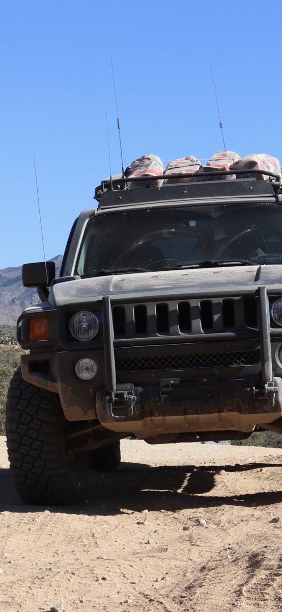 More antennas pls. #hamradio #Offroad