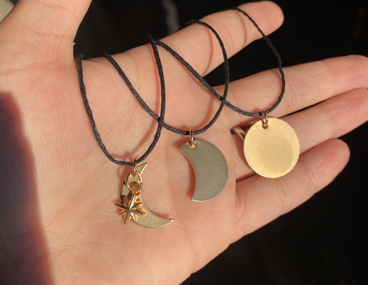 LavenderAltarCo's tweet photo. these are literally so cute! you can get it with or without the star as well. 

— $10 ✨ every order gets a free item 😍 

https://t.co/5D5tdxJ6ie https://t.co/bdWJgEYjP5