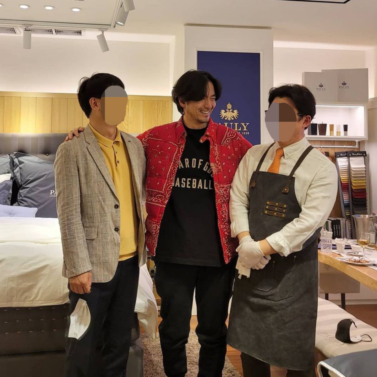 leejinwookph's tweet photo. #LeeJinWook visited a luxury mattress store in Gangnam, Seoul on August 23, 2021

(c) aidenyang1112
#이진욱 #leejinuk https://t.co/msbViEfj4f